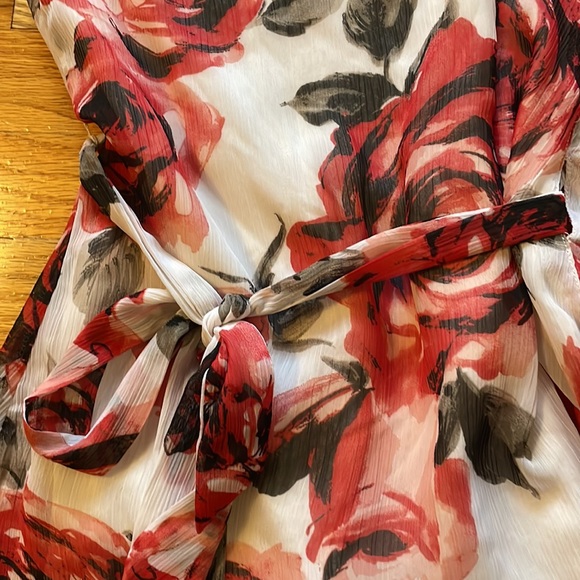 Top - Picture 2 of 5